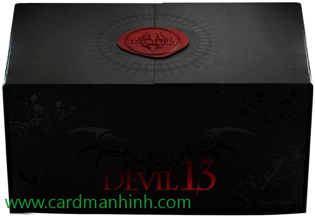 Hộp có vẻ rất ma mị với logo DEVIL 13