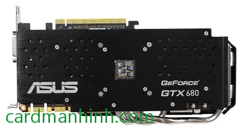 Mặt sau card ASUS GTX 680 4GB DirectCU II với backplate bằng nhôm