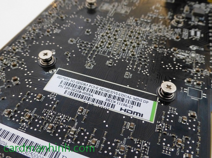 PCB vẫn dùng theo dạng reference của NVIDIA